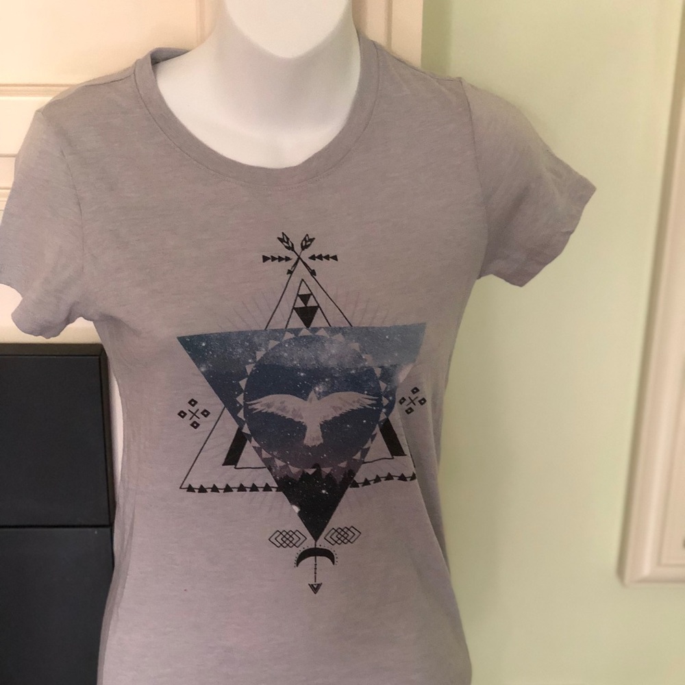 Aeropostale graphic tee